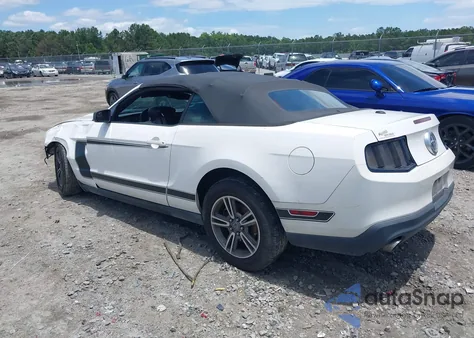 2012 Ford Mustang V6 Premium z USA, uszkodzony, nr VIN 1ZVBP8EM6C5235229